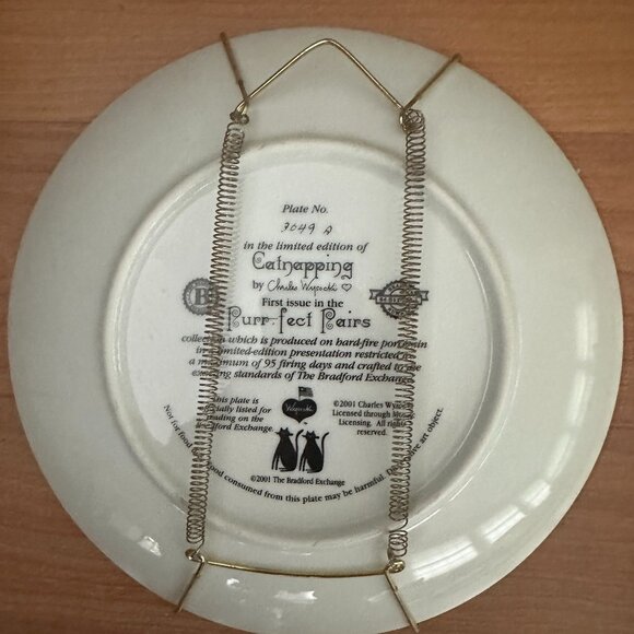 Bradford Exchange Purr-Fect Pairs Cat Plates /Hanger - Catnapping - Picture 3 of 7
